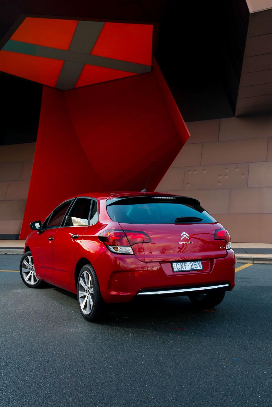  Citroen C4 2015 года  (AU) (фото 7 из 26)